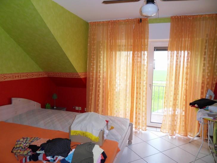 Kinderzimmer mit Balkon