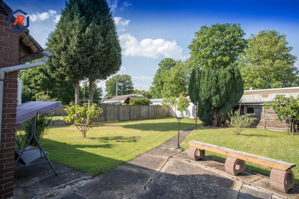 großer Garten