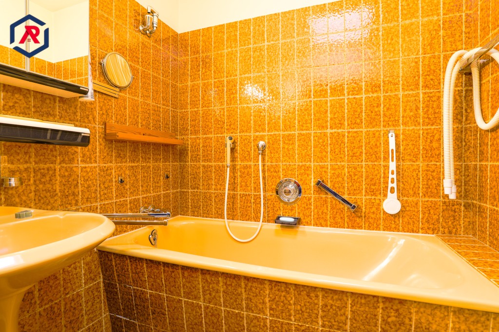 Tageslicht-Wannenbad