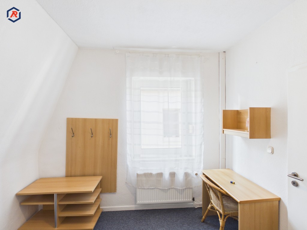 Schlafzimmer 4
